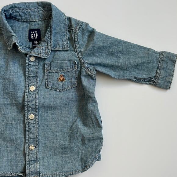 BABY GAP chambray long sleeve button up shirt 6-12M - Picture 3 of 5